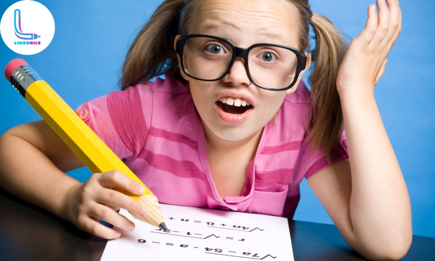 فتاة تواجه مشاكل في تعلم اللغة الإنجليزية