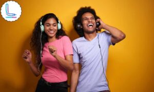 الاستماع إلى الأغاني الإنجليزية